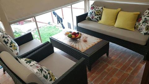 5 seater Coffee Table Wicker Outdoor sitting