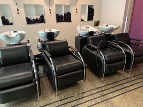 Electric reclining chairs with basins