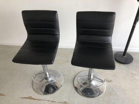 X2 Black chrome bar / kitchen stools