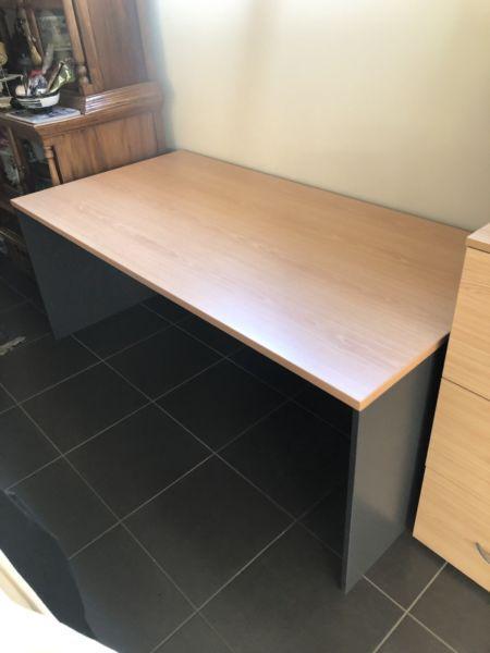 Office Furniture - Desk and Chair