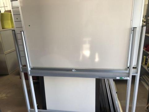 Whiteboard ( can delivery)