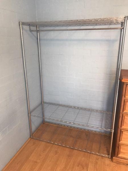 Clothes storage rack in perfect condition