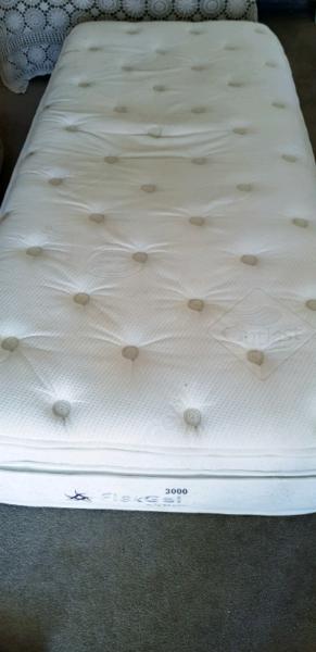 AH BEARD FLEXGEL 3000 king single mattress ret$1800 super comfy