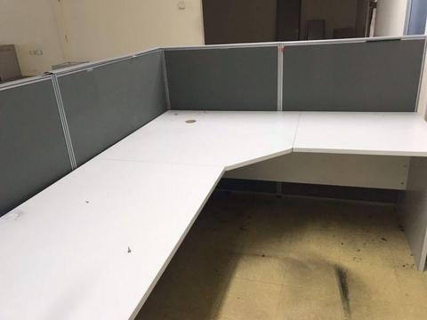 Office Partitions: Screens to clear!!!