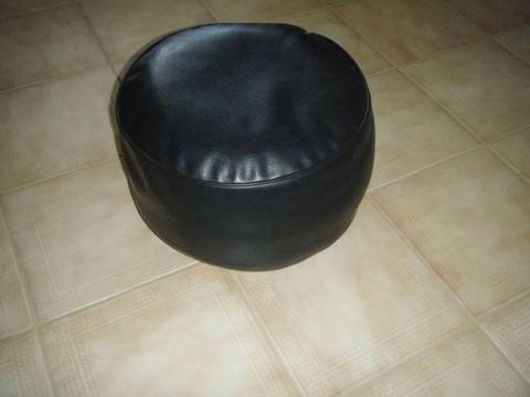 Black Footrest Excellent Condition