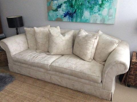 Sofabed Queen size Beautiful French Provincial / Hampton style