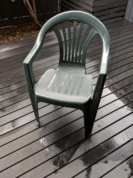 Free resin chair