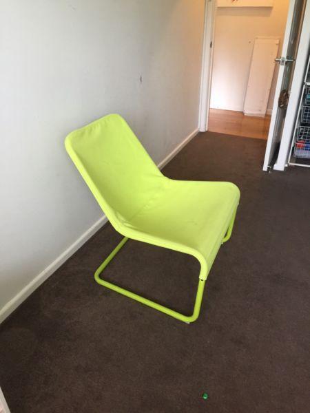 Sitting chair