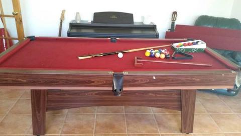 Pool/snooker/card Table