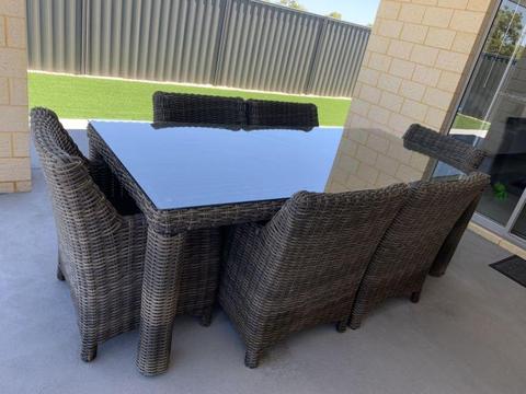 6 Seater Outdoor Setting