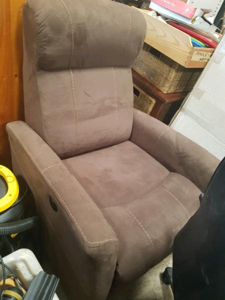 Recliner armchairs