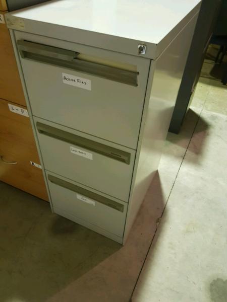 Metal Filing cabinet