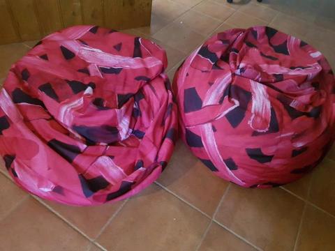 2 x bean bag - great condition