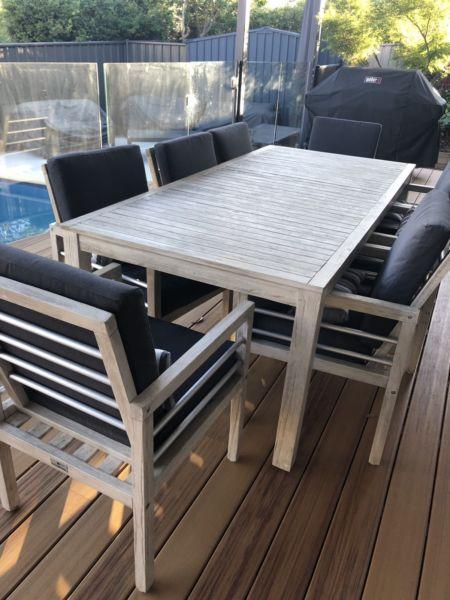 8 seater outdoor table and chairs - grey