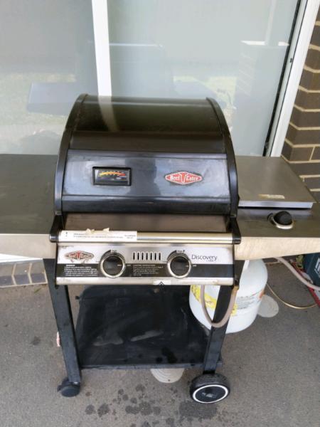 Beef Eater 2 1 burner bbq (Discovery i-1000)