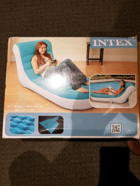 Intex inflatable pool lounge chair