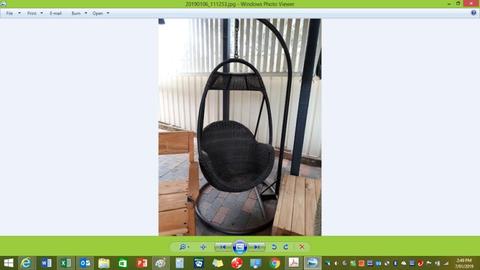 Outdoor Hanging Pod Chair