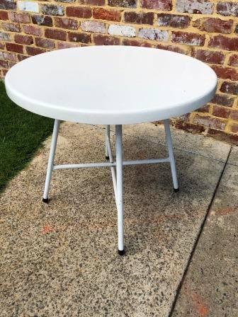 Vintage fibreglass outdoor table Coffee table D 75cm x H 66cm