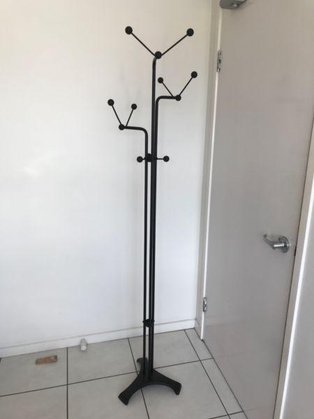 Hat/jacket stand