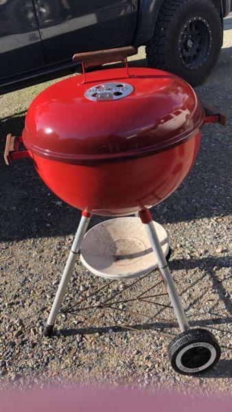 Wanted: Weber genesis swap for red 18