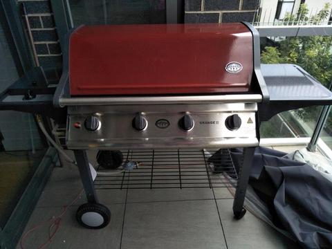 Fantastic unused with outdoor cover jackeroo bbq Grange 2