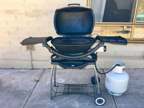 Weber Q with accessories