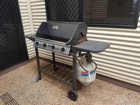 BBQ 4 burner used but good condition with gas bottle