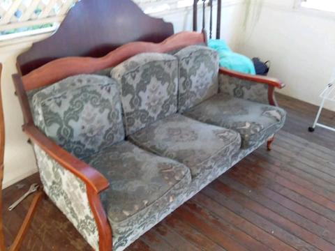 Vintage lounge suite