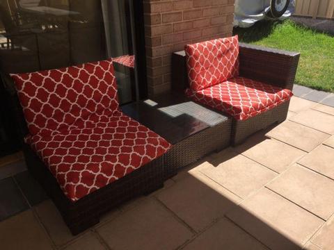 Wicker lounge set great condition