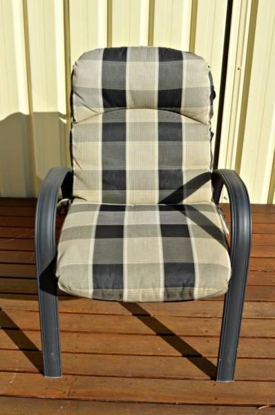 Outdoor Dining / Lounge Chairs - Set of 6