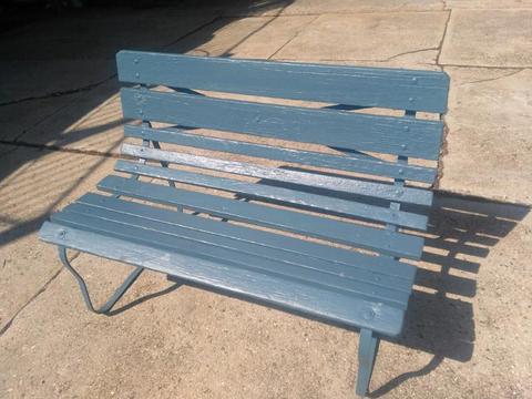 Garden seat wrought iron good condition solid $50