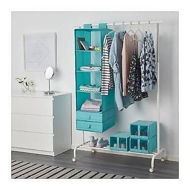 Clothes organiser and storage in blue