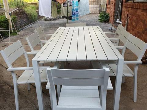 Outdoor Furniture - Table and 8 chairs