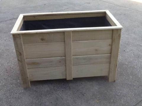 Timber raised planter boxes garden beds