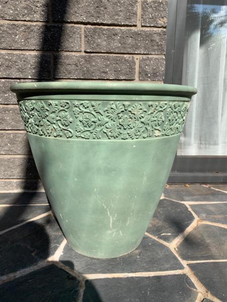 Garden pots $40