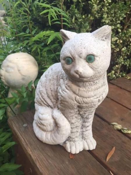 Garden ornament - cat