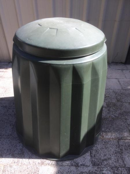 220 LT Plastic Compost Bin VGC