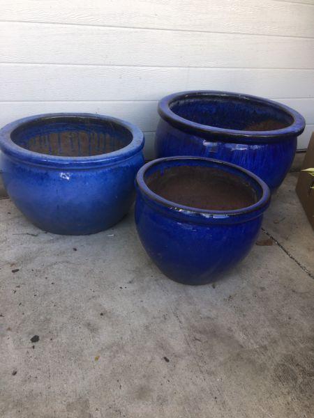 3 beautiful blue ceramic pots