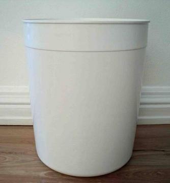 Plant Pots Plastic Brand New 50% off Clear Out - Was $10 each