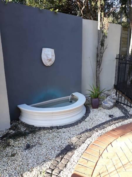 Water Feature Garden Pond with Lion Head Fountain and pump
