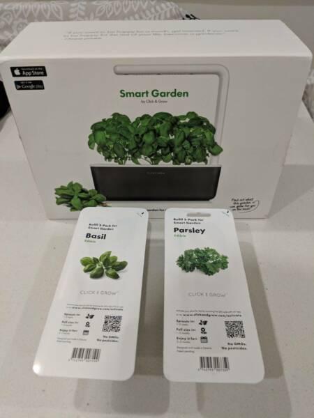 Click and Grow - Smart Garden Indoor Kit Parsley & Basil