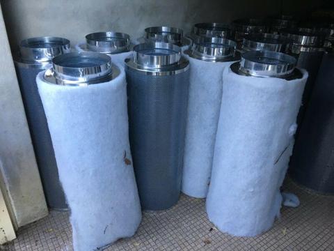 Hydroponic carbon filter