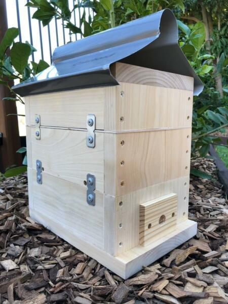 Stingless Native OATH Beehive Honey Pot | Bare Timber Bee Hive