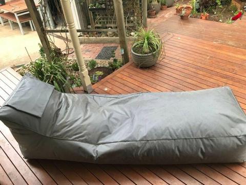 Beanbag lounge daybed - brand new unfilled