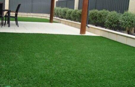 TOP QUALITY FAKE ARTIFICIAL FAUX GRASS over 13 sq metres