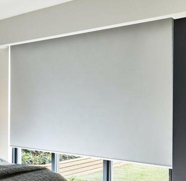 Indoor window roller blind - white, light filtering