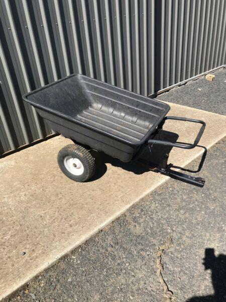 Lawn trailer/ Yard cart