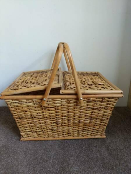 Cane wicker picnic baskets