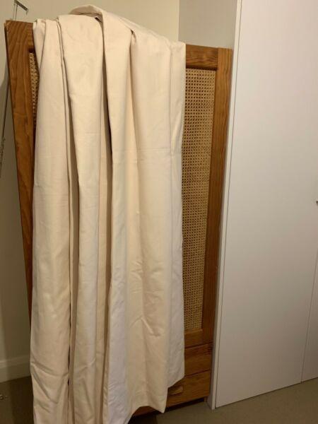 FULL LENGTH VERY WIDE CREAM CURTAINS