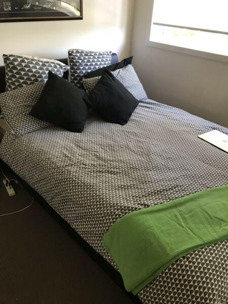 King size doona cover and pillow cases
